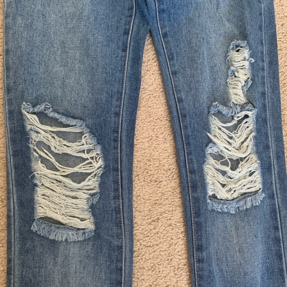 Missguided Riot High Rise Mom Jeans - Picture 7 of 8